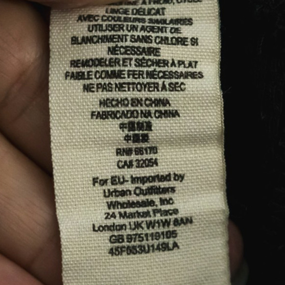 Free People Size Medium M Black Thermal Henley Button Sweater Knit Cuff Top - Picture 6 of 7